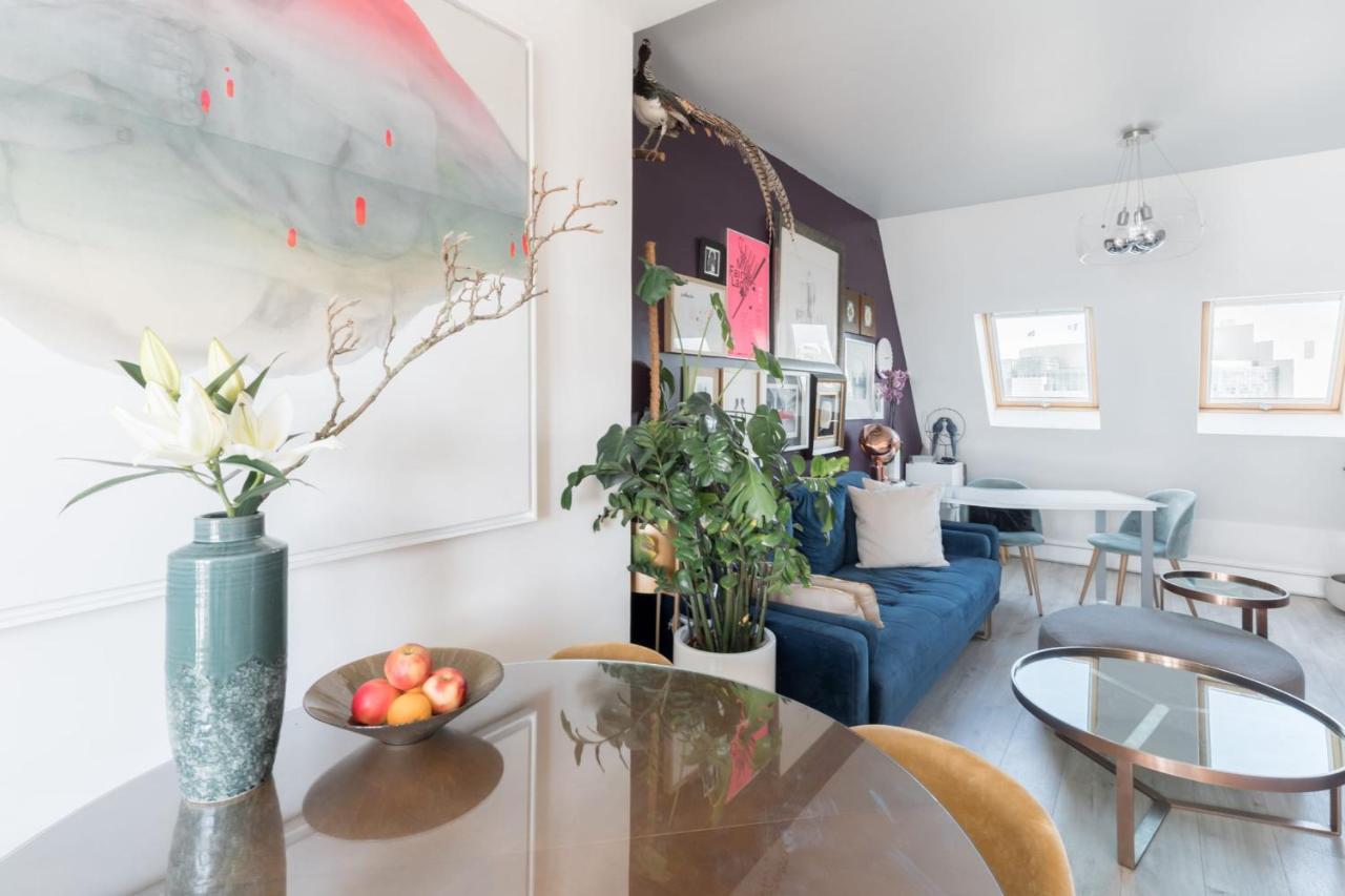 Bright And Homely 1 Bedroom Rooftop Apartment In The Marais In Paris Exterior foto