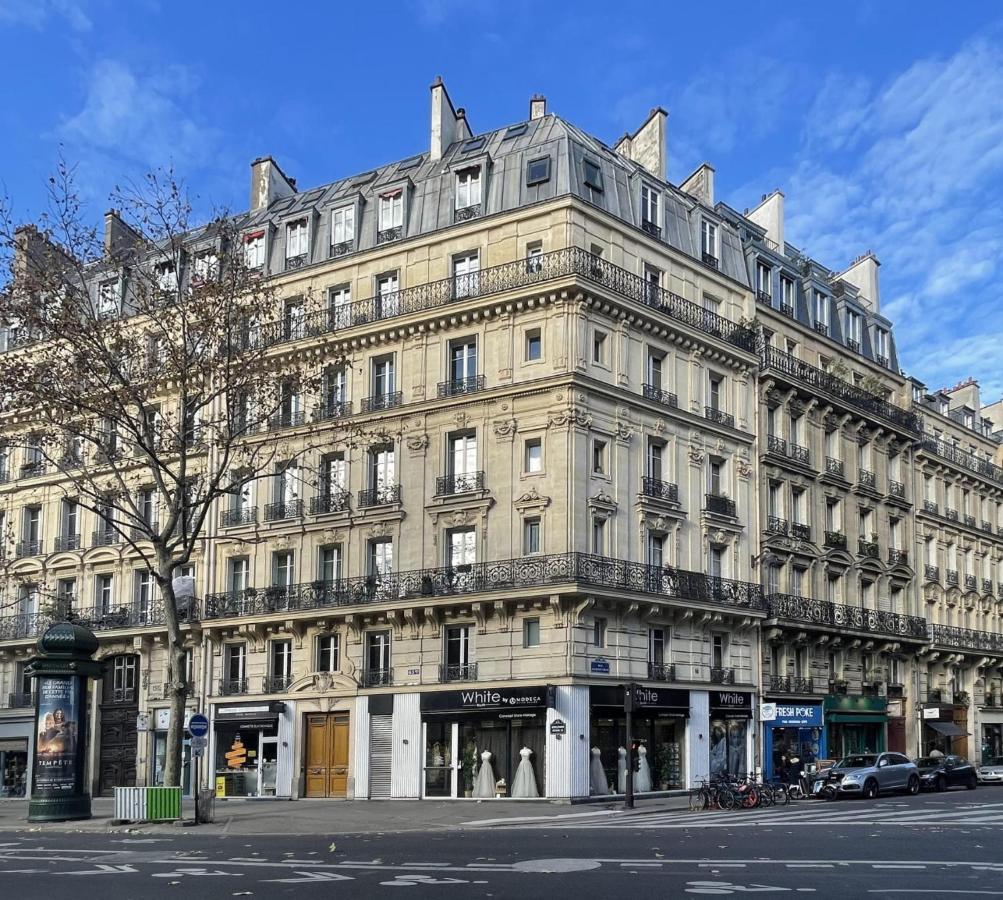 Bright And Homely 1 Bedroom Rooftop Apartment In The Marais In Paris Exterior foto